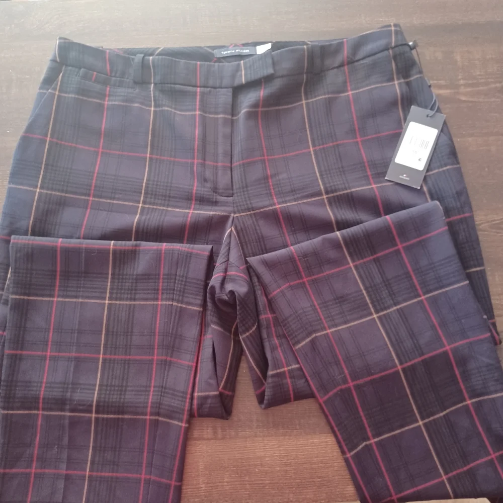 Tommy Hilfiger Plaid Slacks - Navy and Red - Picture 3 of 6